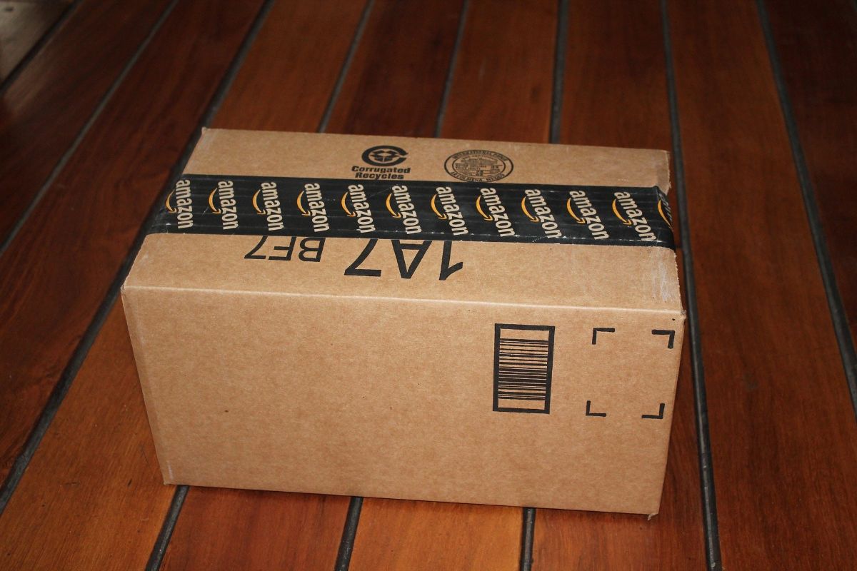 Tips for Easy Package Delivery to Your Apartment
