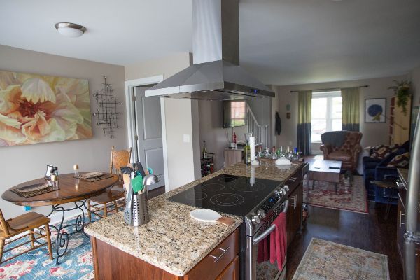 apartment with modern kitchen for rent in columbus ohio | the charles at bexley