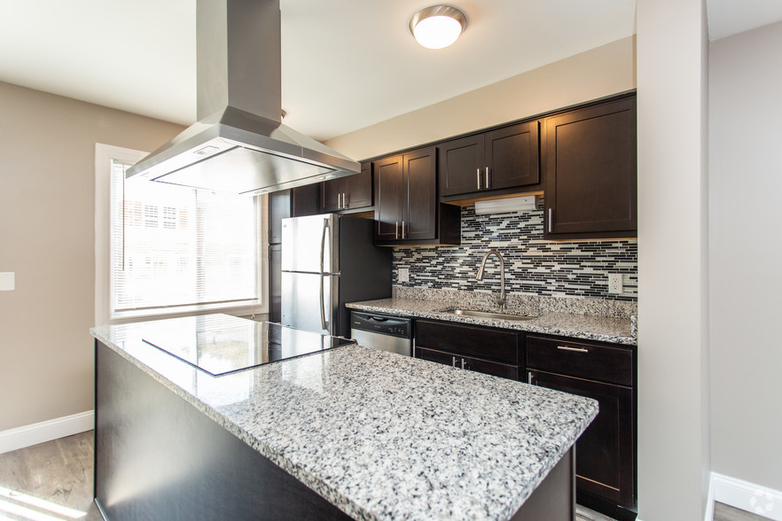 How to Clean Granite Countertops 